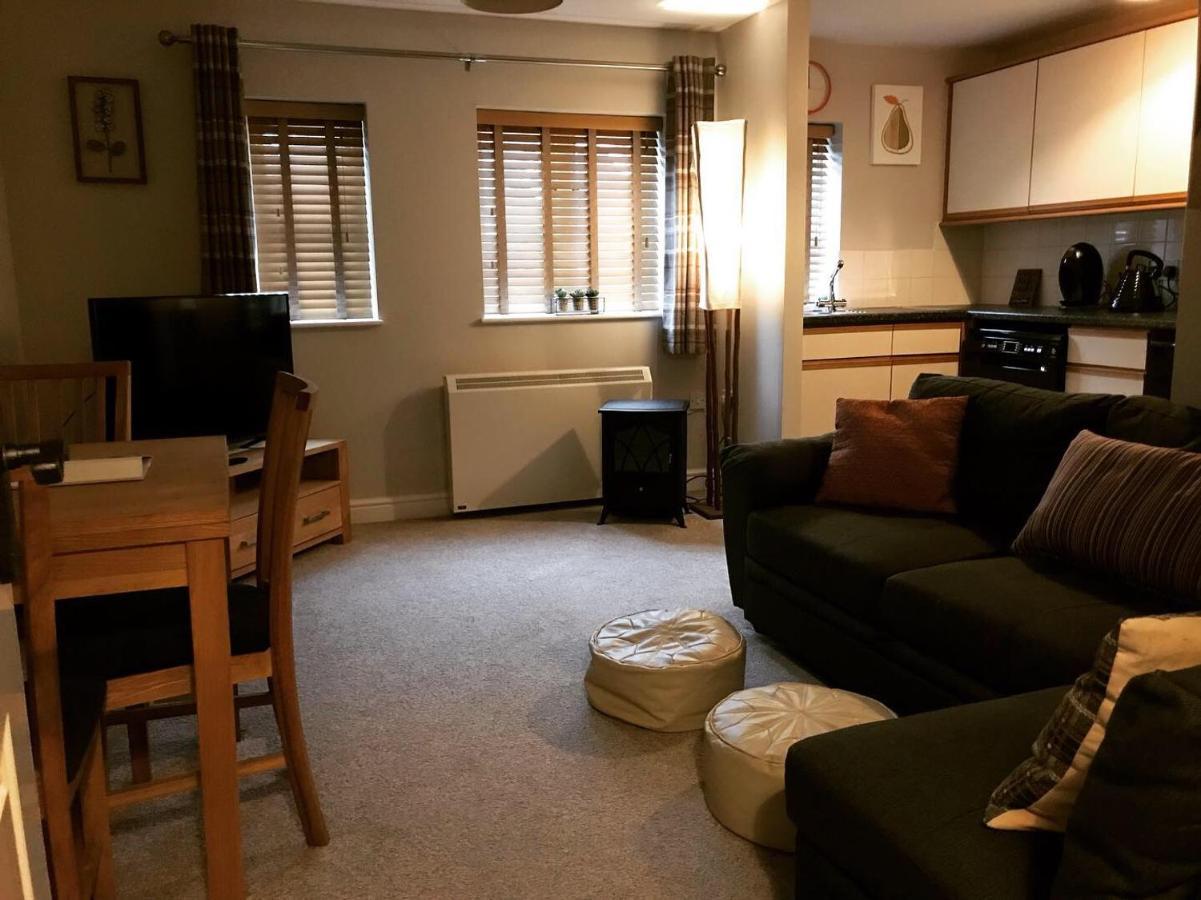 Clarabel's Guest House- The Nook