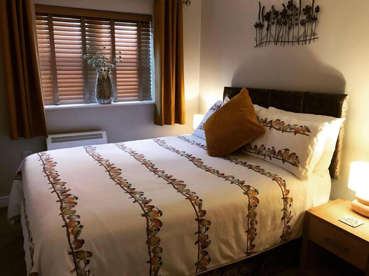Clarabel's Guest House- The Nook *